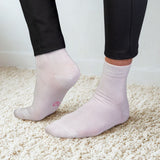 Light white bamboo socks with colour-coding