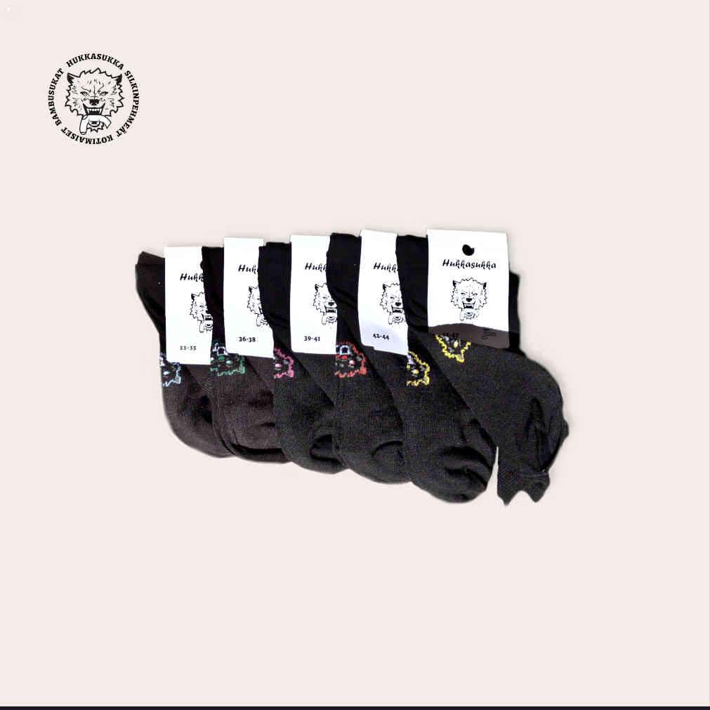 Little black set: 8 pairs of socks, 2 tube scarves
